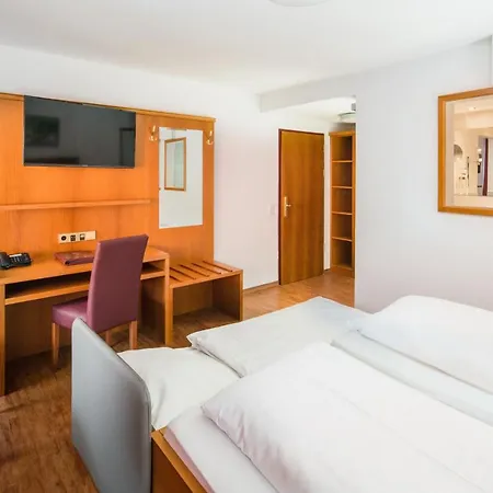 מלון Hotel-restaurant Ochsen