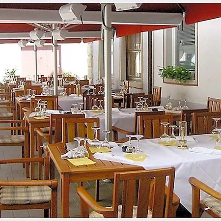 Hotel-restaurant Ochsen فندق 3*