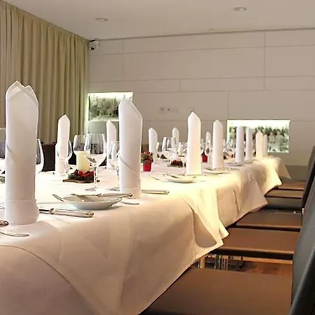 Hotel-restaurant Ochsen فندق بلاوبويرن