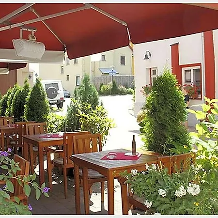 Hotel-restaurant Ochsen فندق بلاوبويرن